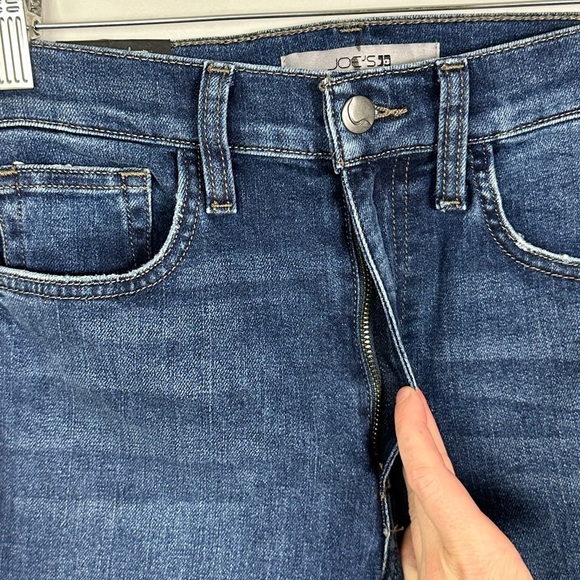NWT 2021 Joe's Jeans High Rise Straight Ankle Debroa Denim Size 23 Distress Jean - Picture 4 of 11